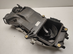 Mercedes Benz C-Class 205 (2014–2021) Luftfiltergehäuse A6510902501 - 3