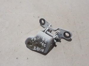   Tagumise küljeukse ülemine hing  - 804002829R 