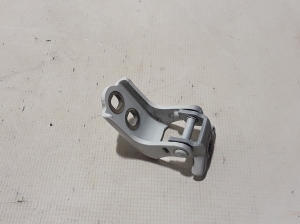 RENAULT Austral (2022–2026) Rear side door lower hinge 804007161R - 2