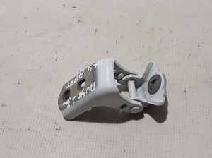 RENAULT Austral (2022–2026) Rear side door lower hinge 804002809R - 2
