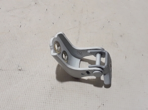   Rear side door lower hinge  - 804002809R 