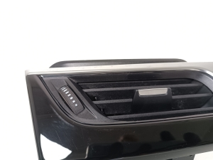BMW X1 F48 (2015–2022) Dashboard air vent grilles 9292739 - 3