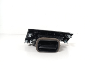 BMW X1 F48 (2015–2022) Dashboard air vent grilles 9292739 - 5