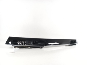 BMW X1 F48 (2015–2022) Dashboard trim 9347747 - 2