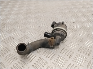 Volkswagen Passat B6 (2005–2010) Tsirkulatsioonipump 5N0965561A - 4