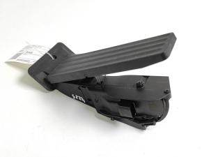 BMW X1 F48 (2015–2022) Accelerator pedal 6859999 - 3