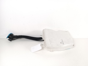 BMW X1 F48 (2015–2022) Front washer fluid reservoir 7331418 - 4