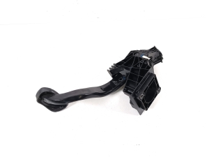BMW X1 F48 (2015–2022) Piduripedaal 6856596 - 3