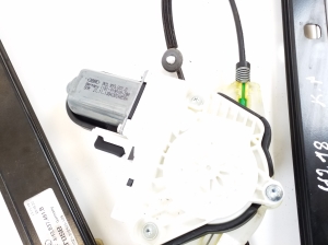 AUDI A8 D4 (2010–2017) Front door window regulator 4H0837461B - 2