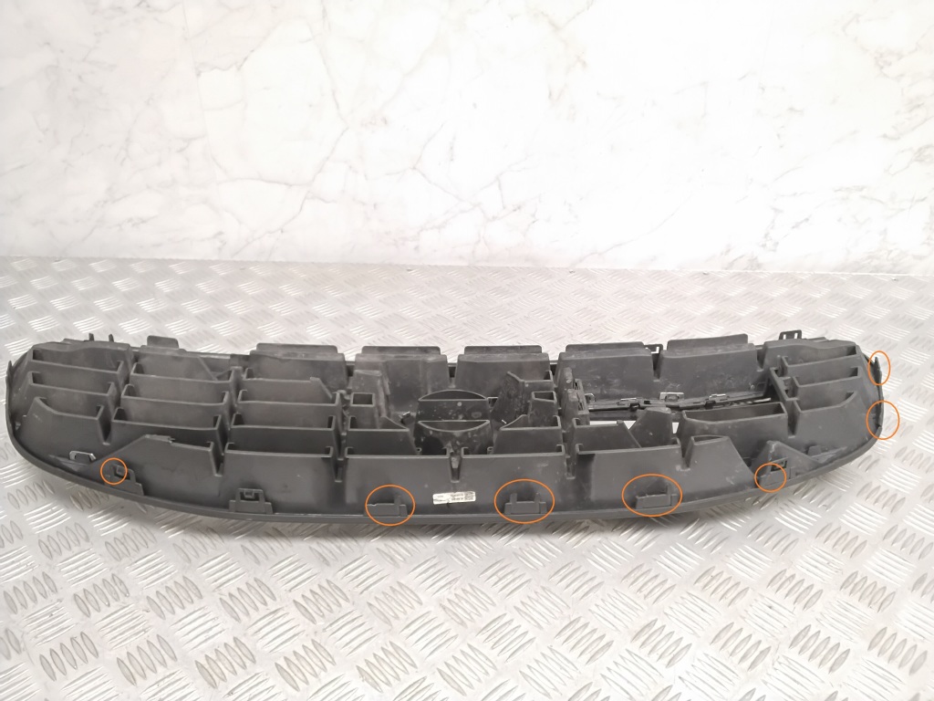 VOLVO XC60 1 generation (2008-2017) Front Upper Grill 31333833 25838668