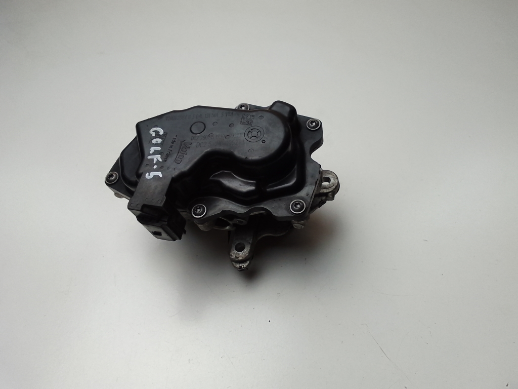 VOLKSWAGEN Golf 7 generation (2012-2024) EGR Valve 04L131501S 25832127