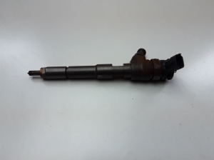  Fuel injector 