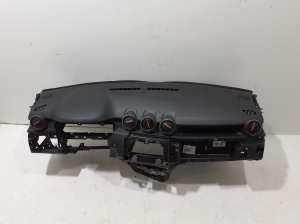 Dacia Duster (2017–2024) Armaturenbrett 681005628R - 2