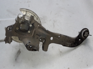 Ford Kuga (2012–2019) Aizmugurējā rumba un tās detaļas 674388AC - 3