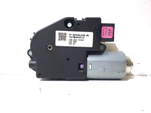 Hyundai i40 (2011–2026) Schiebedachmotor 81671-3Z300G - 2