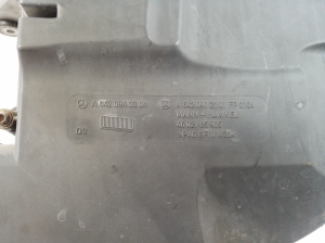 Mercedes Benz ML-Class 164 (2005–2011) Luftfiltergehäuse A6420940304 - 4