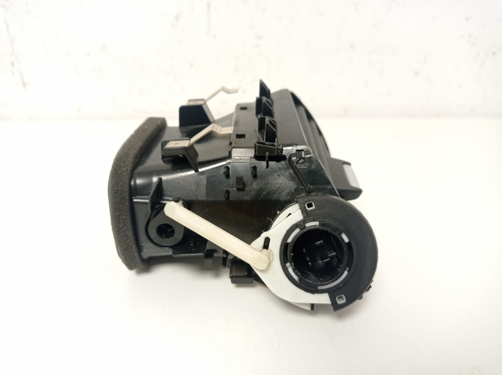 BMW 1 Series F20/F21 (2011-2020) Решетка воздухозаборника салона 9205356 25834226