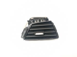   Armatuurlaua ventilatsioonivõred  - 9205356 