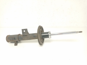 Kia Sportage (2010–2016) Front shock absorber 546613U000 - 2