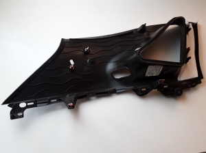 Ford Kuga III (2020–2026) Tagumise toe sisekujundus LV4BS12020AB - 3