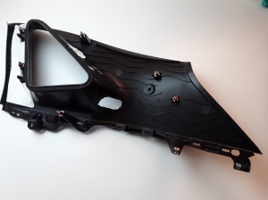 Ford Kuga III (2020–2026) Tagumise toe sisekujundus LV4BS02C62AB - 2