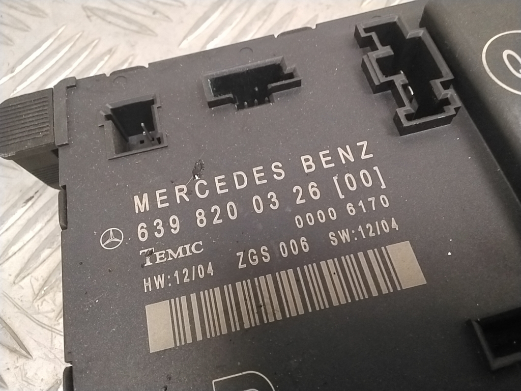 MERCEDES-BENZ Vito W639 (2003-2015) Front Right Door Control Unit A6398200326 25943690