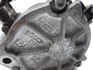 Ford Kuga III (2020–2026) Vaakumpump 9804021880 - 3