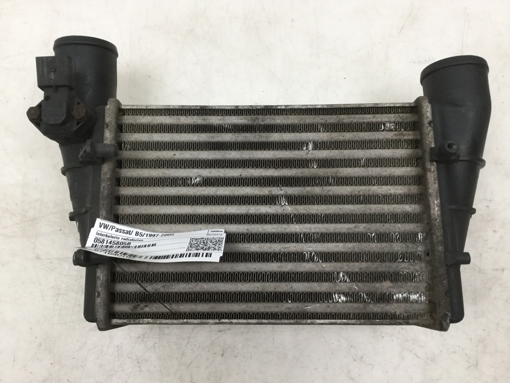 Used Volkswagen Passat Intercooler radiator 058145805B