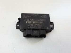Parking system control unit - LJ6T15T850ED