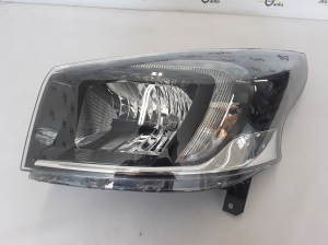 Opel Vivaro B (2014–2019) Headlight 260605859R - 11