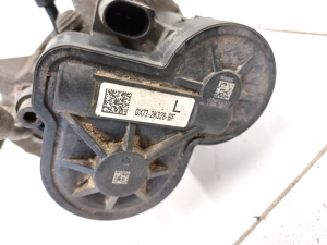 Land Rover Velar (2017–2026) Tagumine pidurisadul GX73-2K328-BF - 3