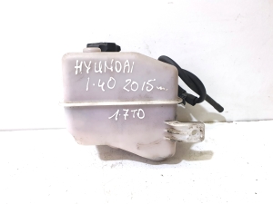 Hyundai i40 (2011–2026) Ausgleichsbehälter 254303Z100