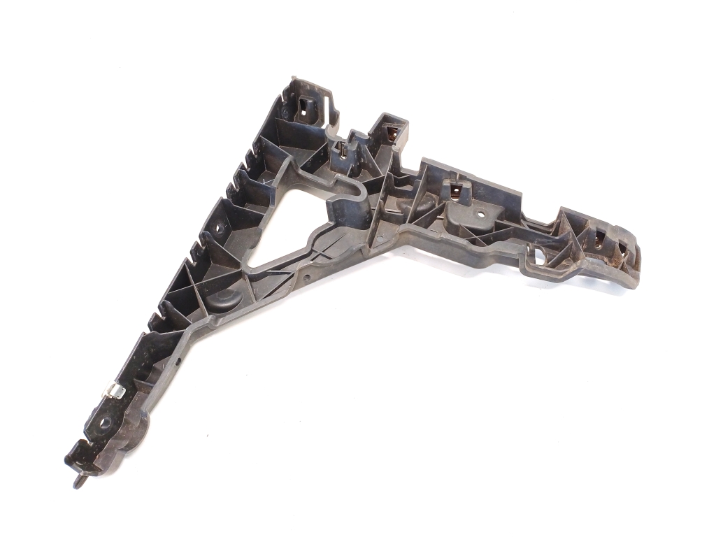 Land Rover Velar (2017–2026) Rear bumper bracket J8A2-17B930-AD Land Rover Velar (2017–2026) Rear bumper bracket J8A2-17B930-AD