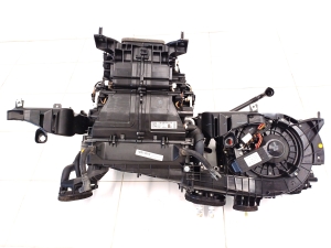 Land Rover Velar (2017–2026) Heater and its parts J8A2-19B555-BC - 3