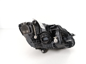 Mercedes Benz C-Class 205 (2014–2021) Esituli A2059065906 - 11