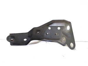 TOYOTA Avensis T27 (2008–2019) Halter Kotflügel vorne