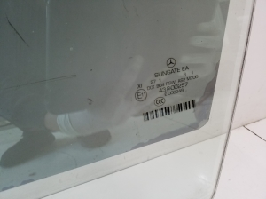Mercedes Benz S-Class 221 (2005–2013) Esiukse klaas A2217200718 - 2