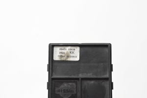 NISSAN Juke F15 (2010–2018) Front door glass switch 254011KK0B - 3