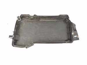 Mercedes Benz C-Class 204 (2007–2014) Muu osa kapoti all A2045400182 - 2
