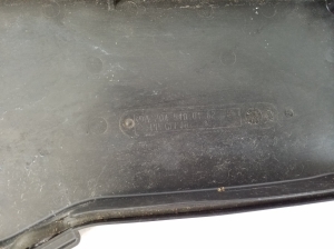 Mercedes Benz C-Class 204 (2007–2014) Muu osa kapoti all A2045400182 - 3