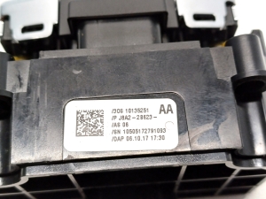 Land Rover Velar (2017–2026) Feststellbremsschalter J8A2-2B623-AA - 3