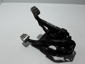 Mercedes Benz SLK-Class 171 (2004–2011) Piduripedaal A1712902101 - 2
