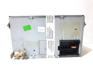 Volkswagen Touran I (2003–2010) Radio (head unit) 1K0035186JX - 2