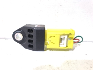 Subaru Forester SJ (2012–2018) Airbag sensor 98237SG000 - 3
