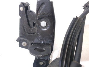 Volkswagen Caddy III (2004–2015) Trunk lid lock 7H0827161A - 2