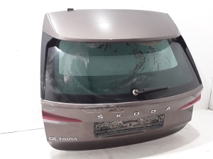 Skoda Octavia IV (2019–2026) Trunk lid 5E7827023 - 5