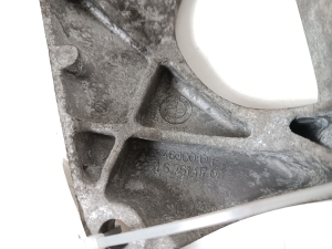 BMW 5 SERIES E61 (2004–2010) Engine bracket 6761117 - 3