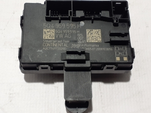   Rear side door control unit  - 5Q4959595H 
