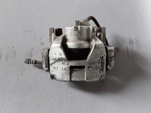 Bremssattel vorne - 410110001R