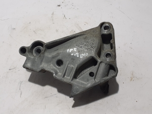 Skoda Octavia IV (2019–2026) Engine bracket 05L199207 - 2